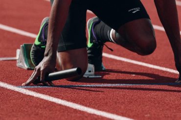 runner-starting-block
