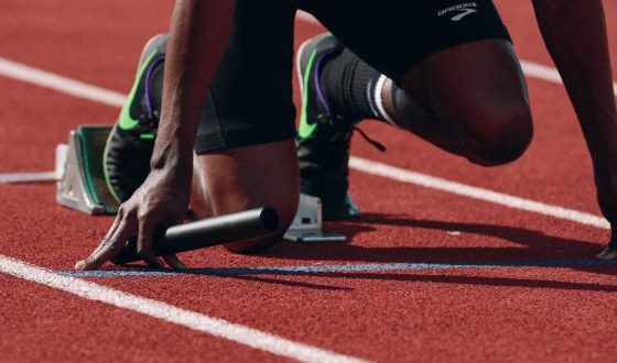 runner-starting-block