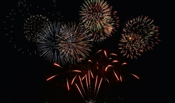 fireworks-grad-2024-unsplash